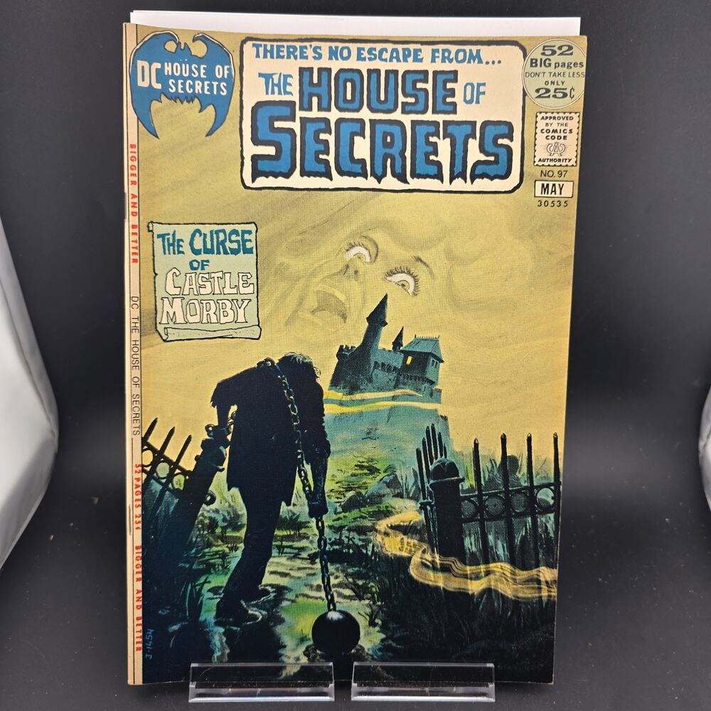 House of Secrets #97 (1972) DC Bronze Age Horror FN/VF 6.5 Intact Centerfold
